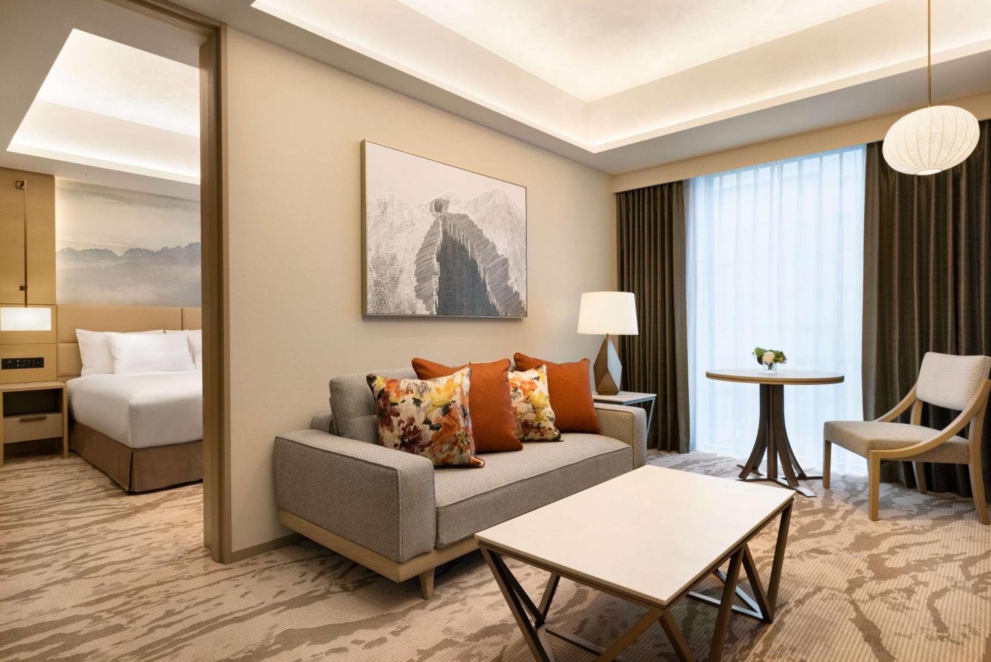 Готель Doubletree By Hilton Тояма Екстер'єр фото
