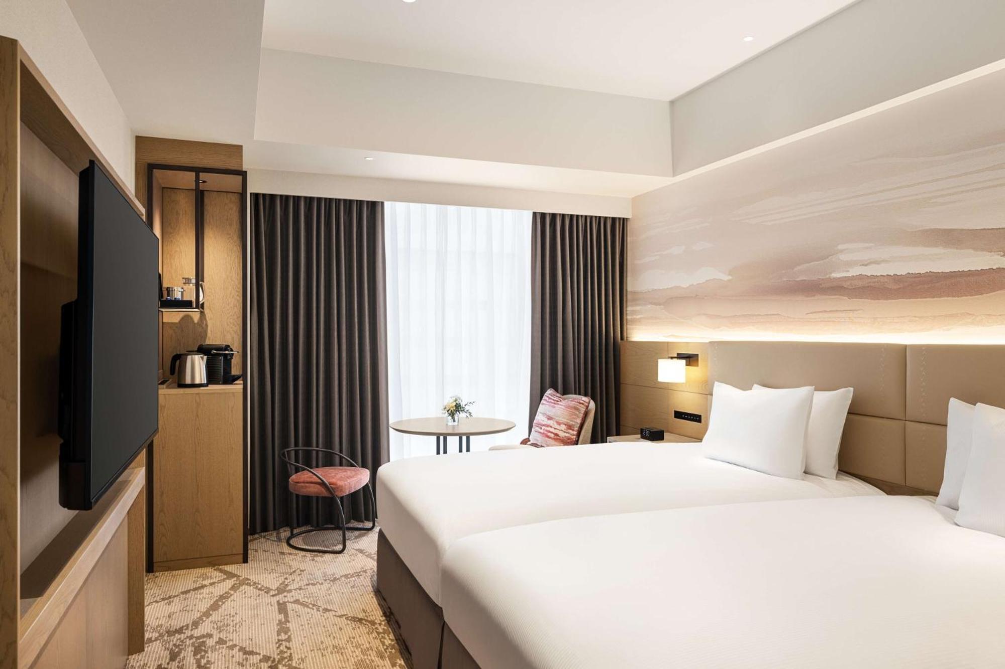 Готель Doubletree By Hilton Тояма Екстер'єр фото