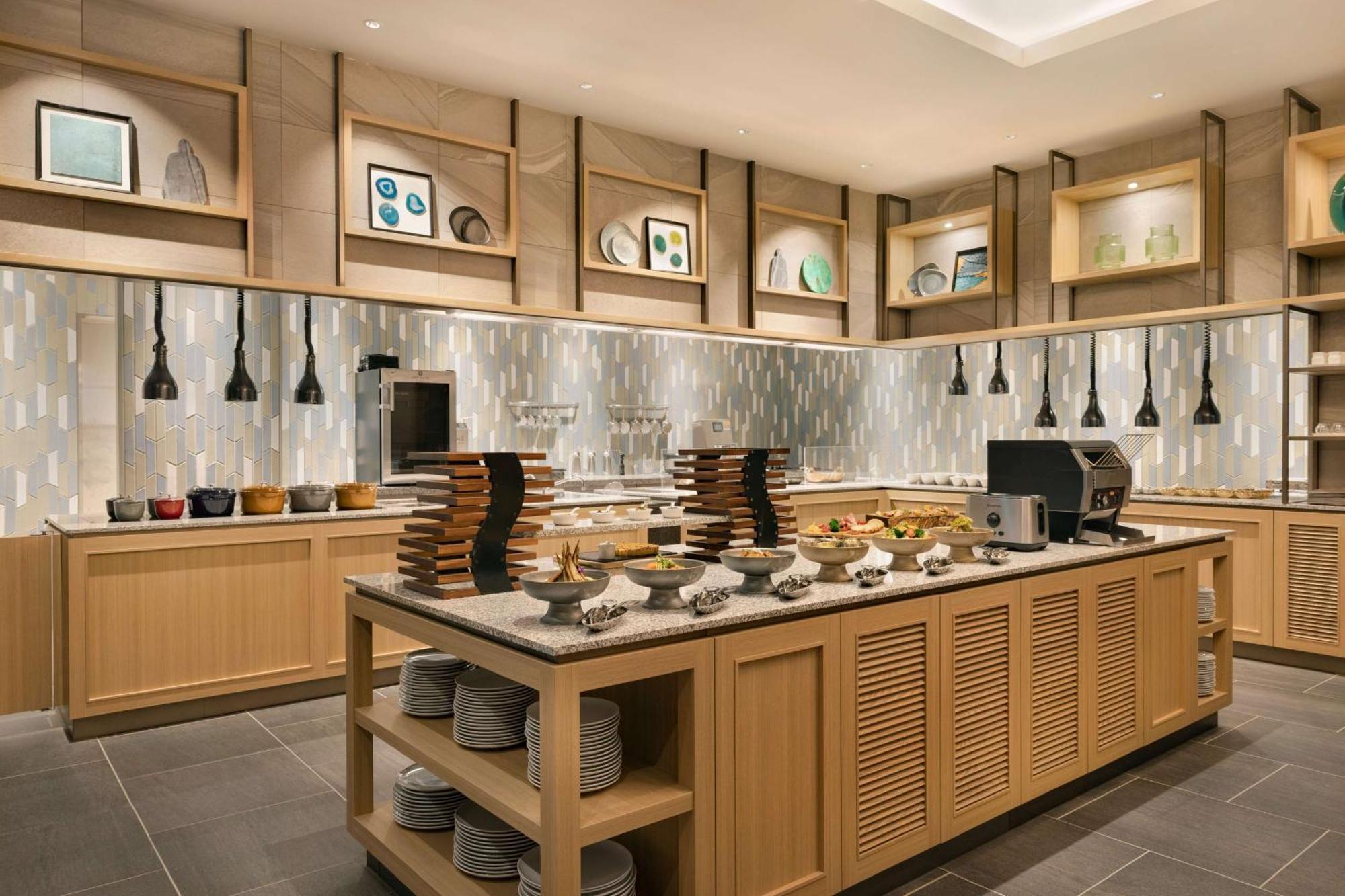 Готель Doubletree By Hilton Тояма Екстер'єр фото