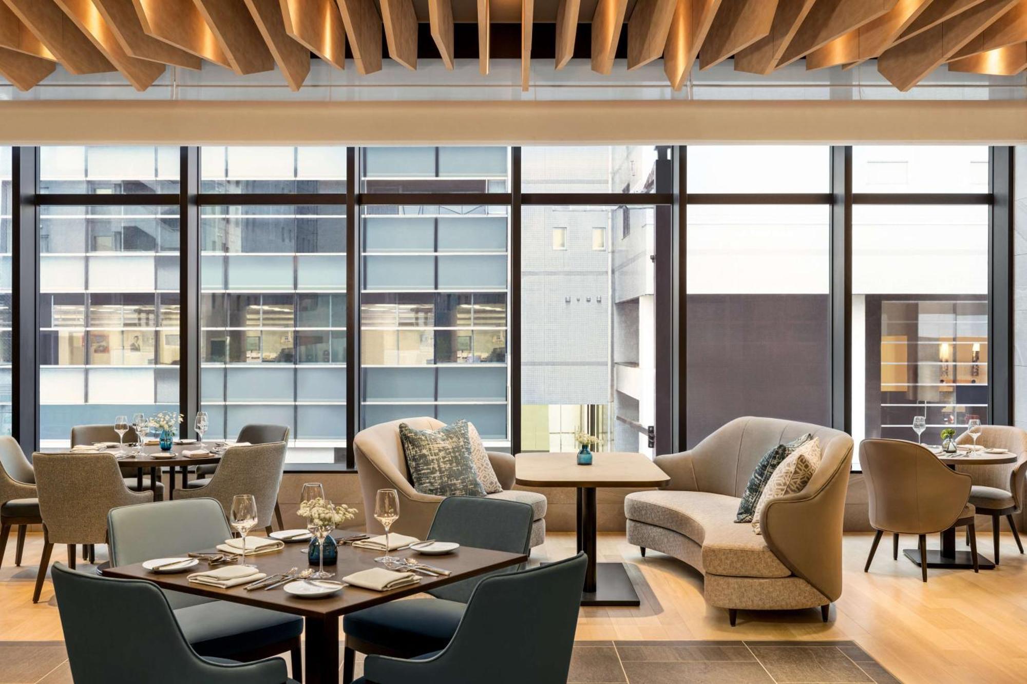 Готель Doubletree By Hilton Тояма Екстер'єр фото